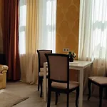 Atlashouse *