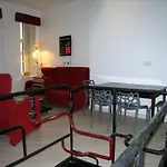 Atlashouse شقة *
